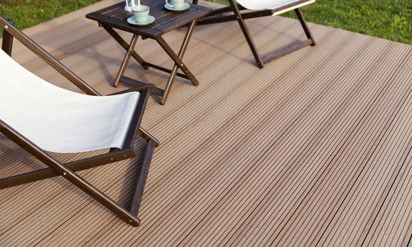 Composite Decking vs Real Wood: Which is Better